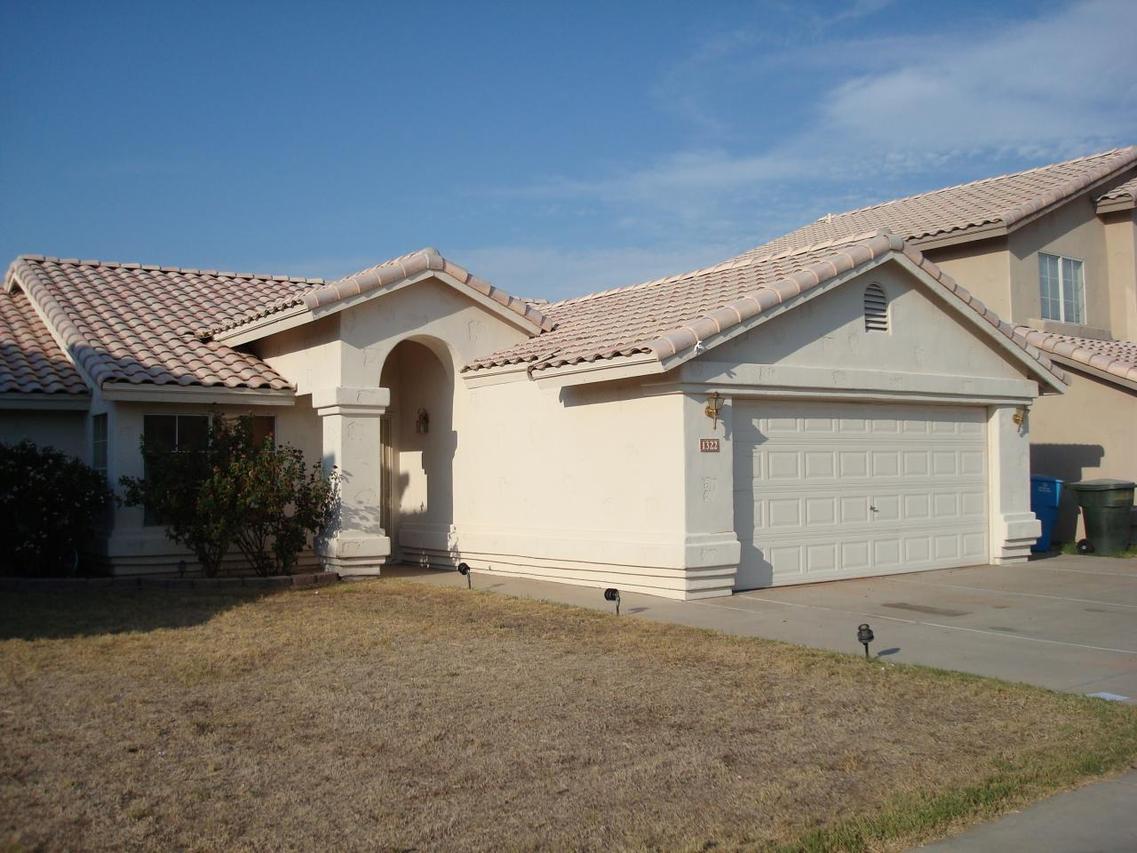 1322 W Wagoner Rd., Phoenix, AZ 85023