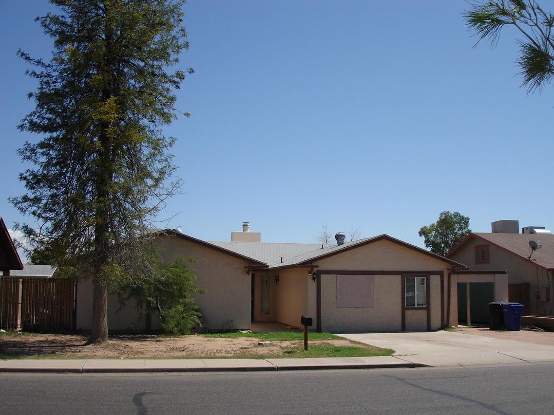 1037 S Solomon St., Mesa, AZ 85204