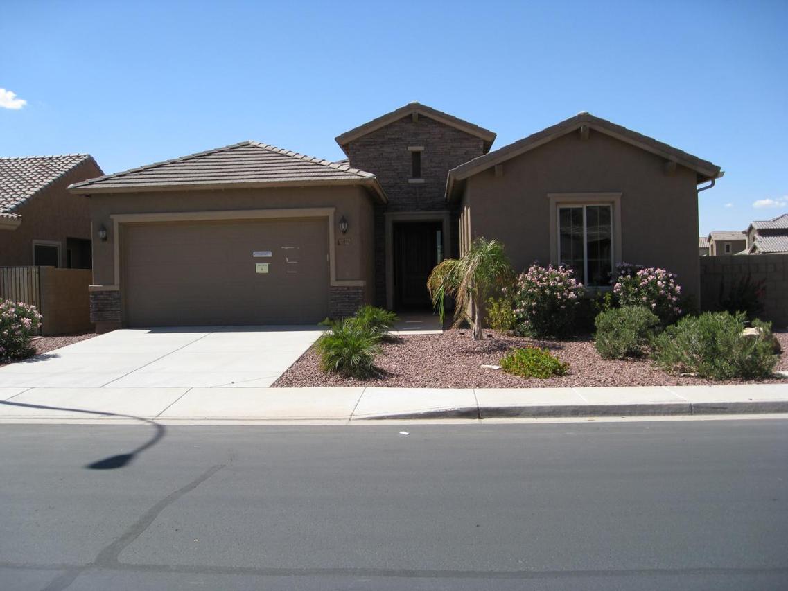 6856 S Sapphire Way, Chandler, AZ 85249