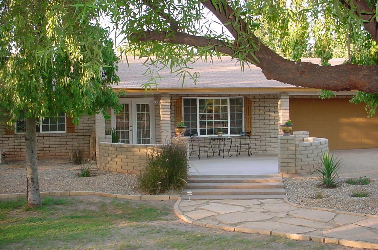 3616 E Vineyard Rd., Phoenix, AZ 85042