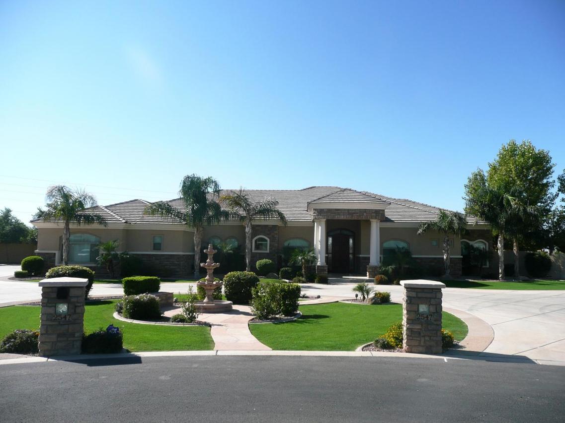 2547 E Calle De Flores, Gilbert, AZ 85298