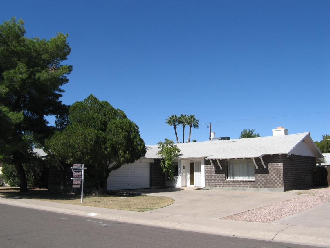 8420 E Orange Blossom Ln., Scottsdale, AZ 85250