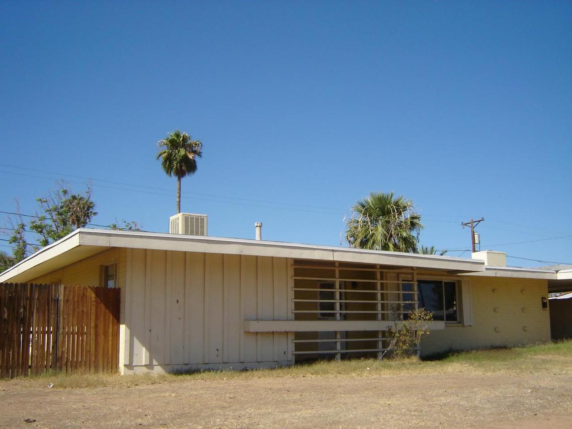 4012 N 48th Dr., Phoenix, AZ 85031