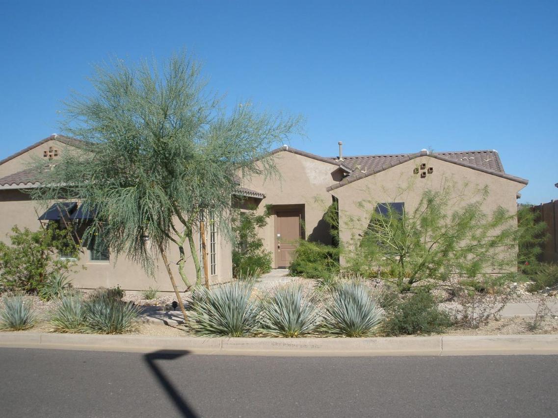 2716 W Languid Ln., Phoenix, AZ 85086