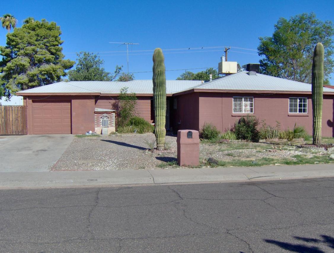 4025 N 55th Dr., Phoenix, AZ 85031