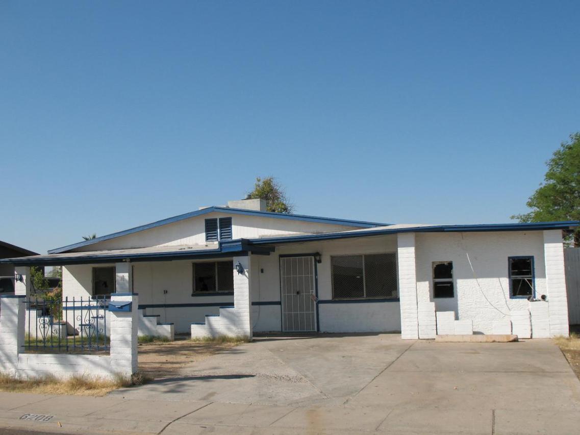6208 S 18th Ave., Phoenix, AZ 85041