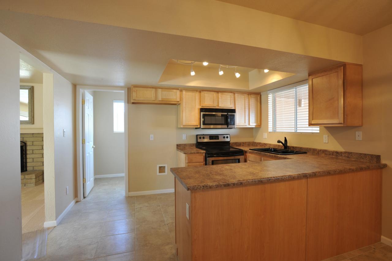 1651 W Saint John Rd., Phoenix, AZ 85023