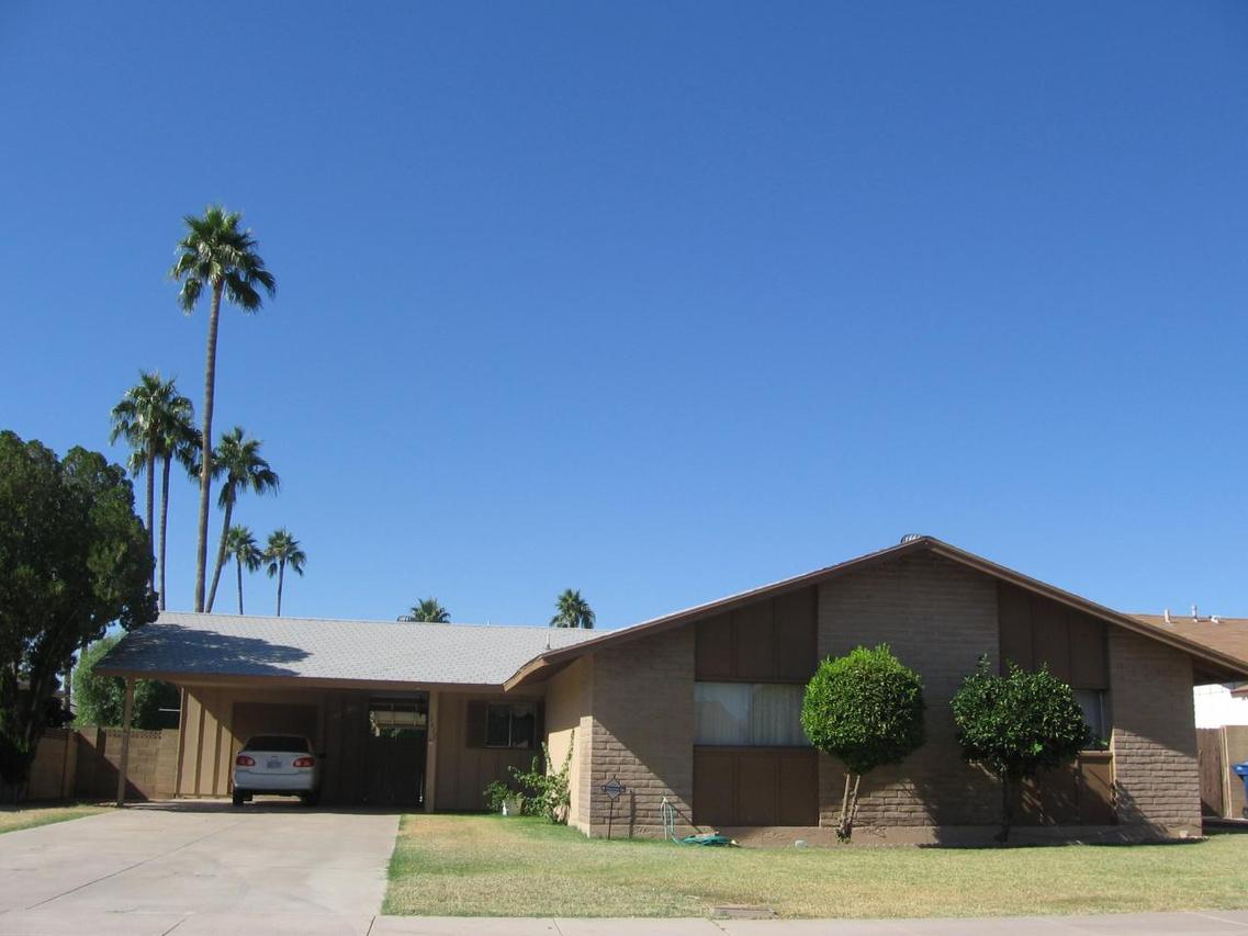 4420 S Juniper St., Tempe, AZ 85282