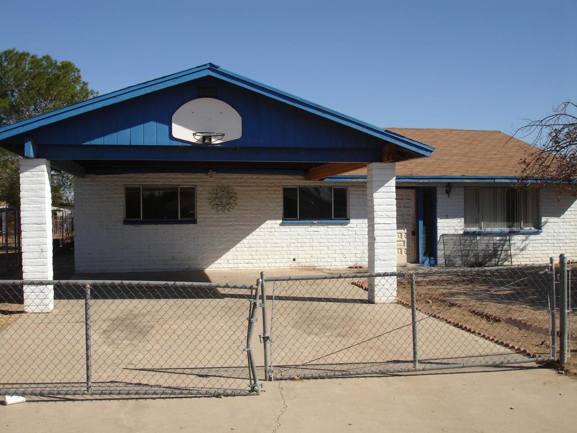 13901 N El Frio St., El Mirage, AZ 85335