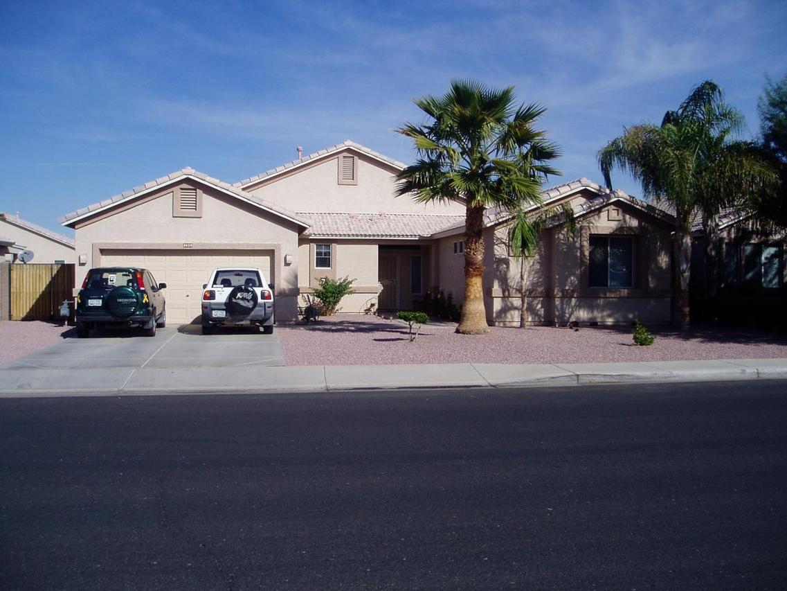 8638 W Canterbury Dr., Peoria, AZ 85345