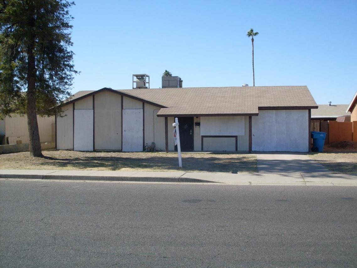 1642 N 63rd Ave., Phoenix, AZ 85035