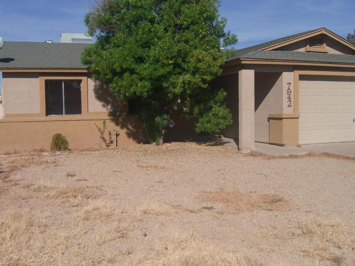 7942 W Coolidge St., Phoenix, AZ 85033