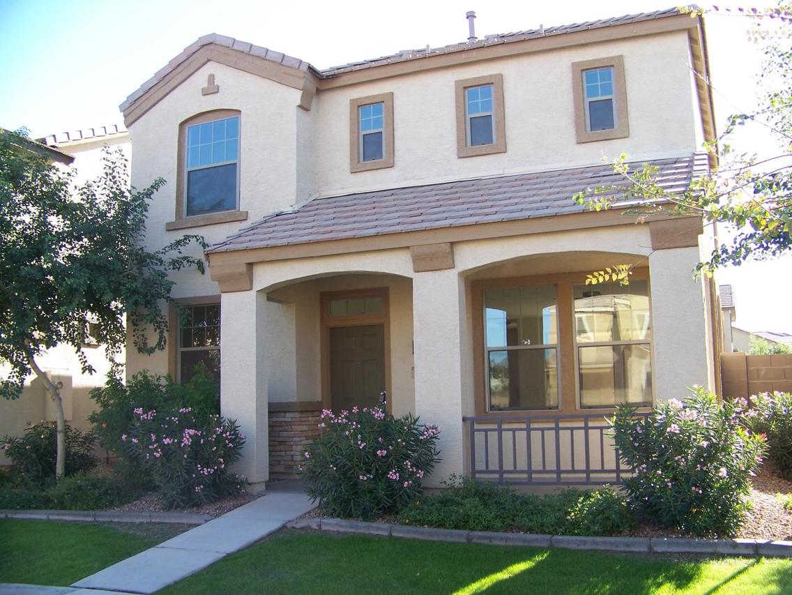 2827 S Cole Dr., Gilbert, AZ 85295