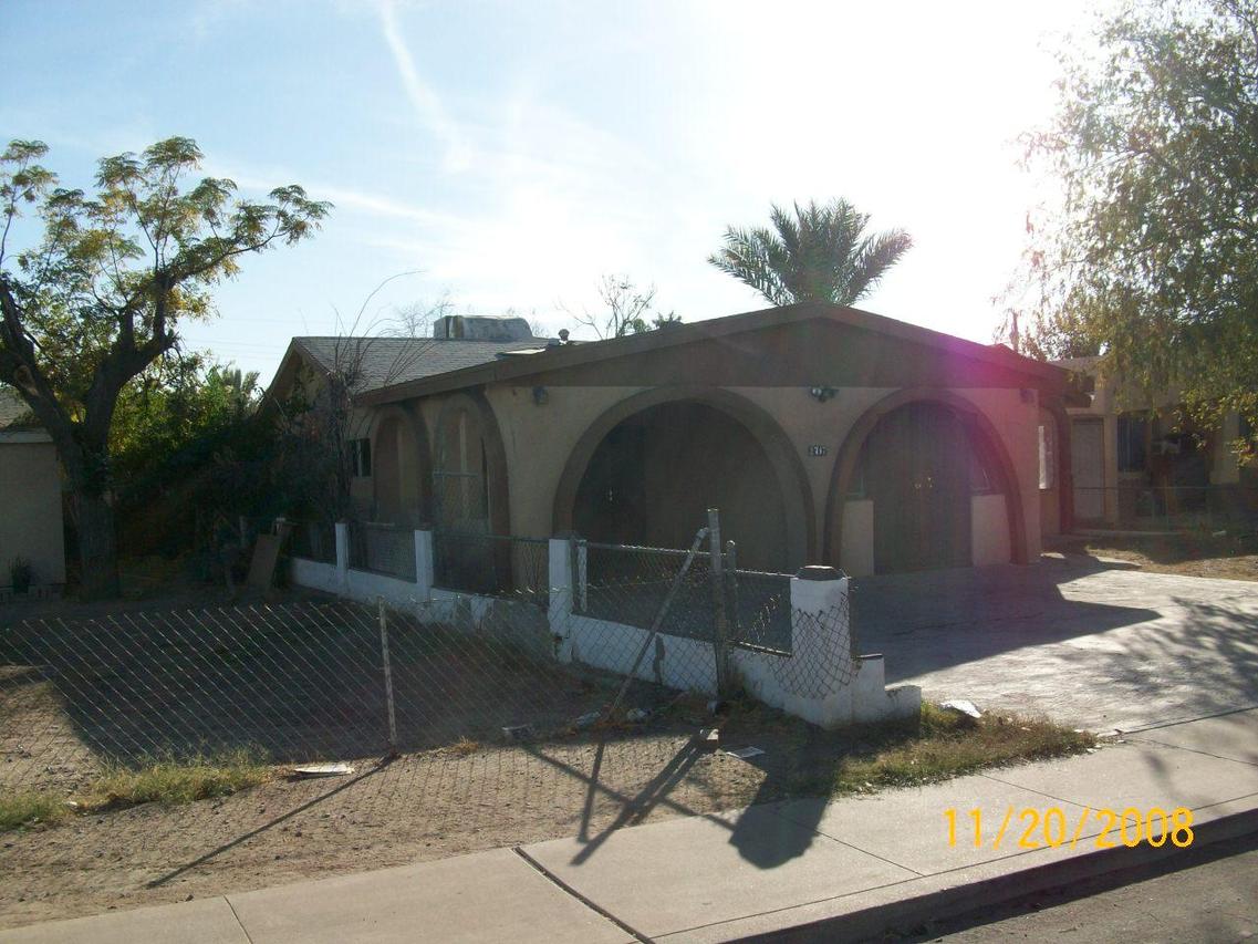 2717 W Pierce St., Phoenix, AZ 85009