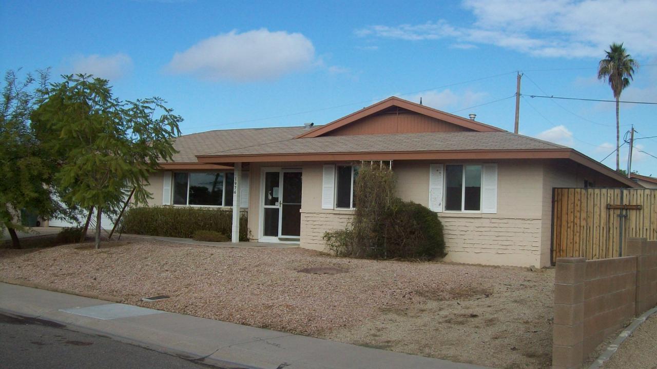 1976 W Coolbrook Ave., Phoenix, AZ 85023