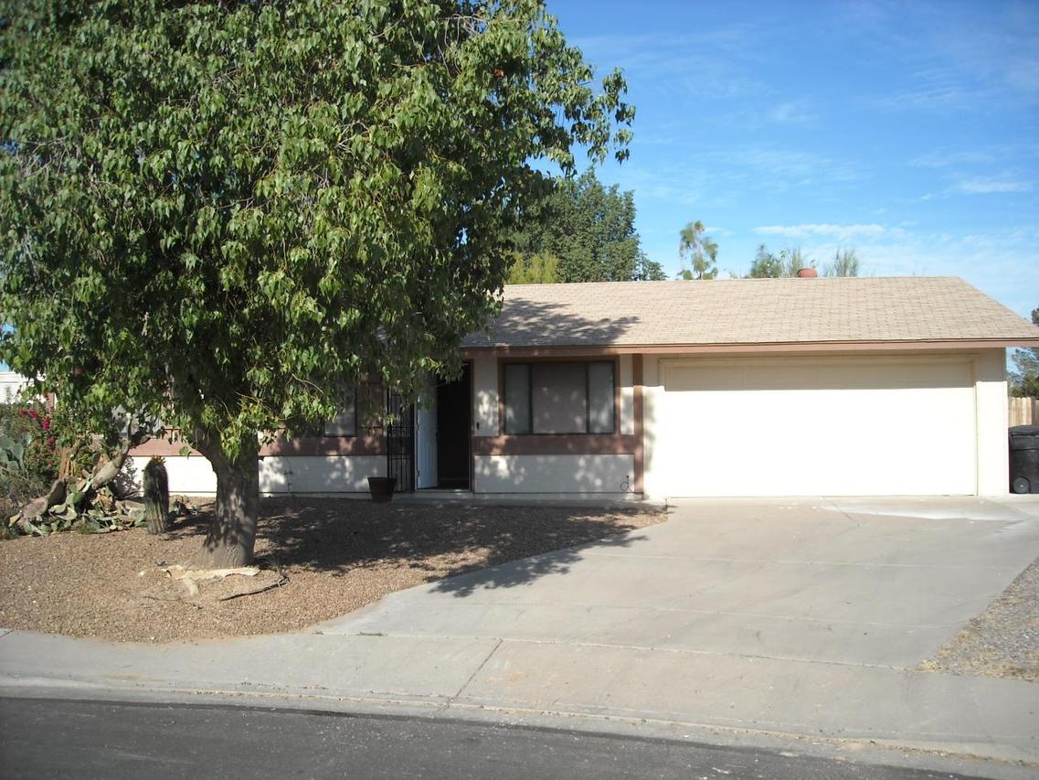 1861 N Essex Cir., Mesa, AZ 85207