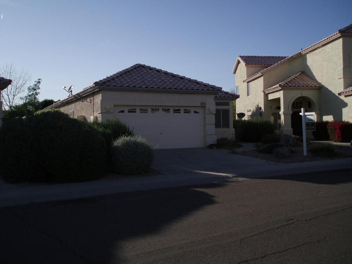 15418 S 42nd St., Phoenix, AZ 85044