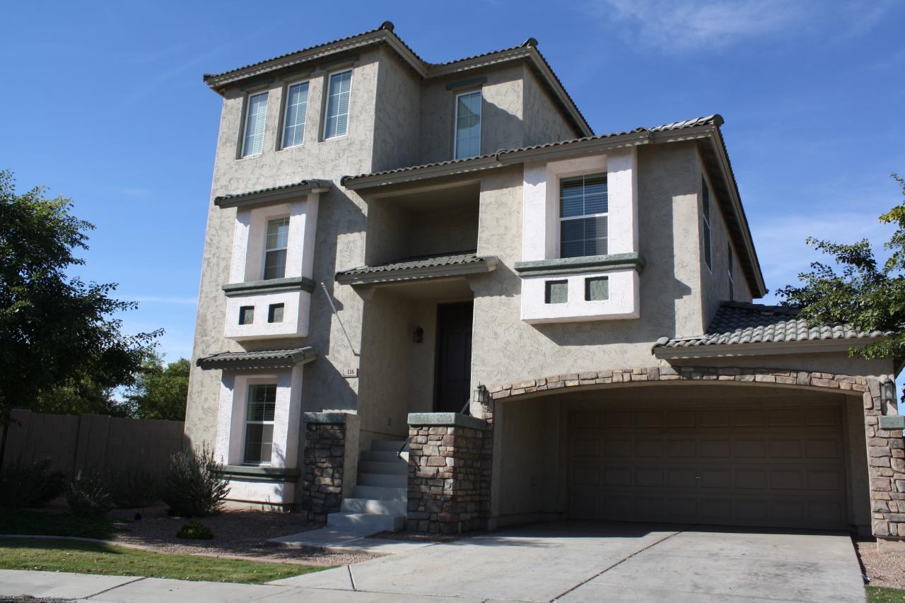 116 N 66th Ln., Phoenix, AZ 85043