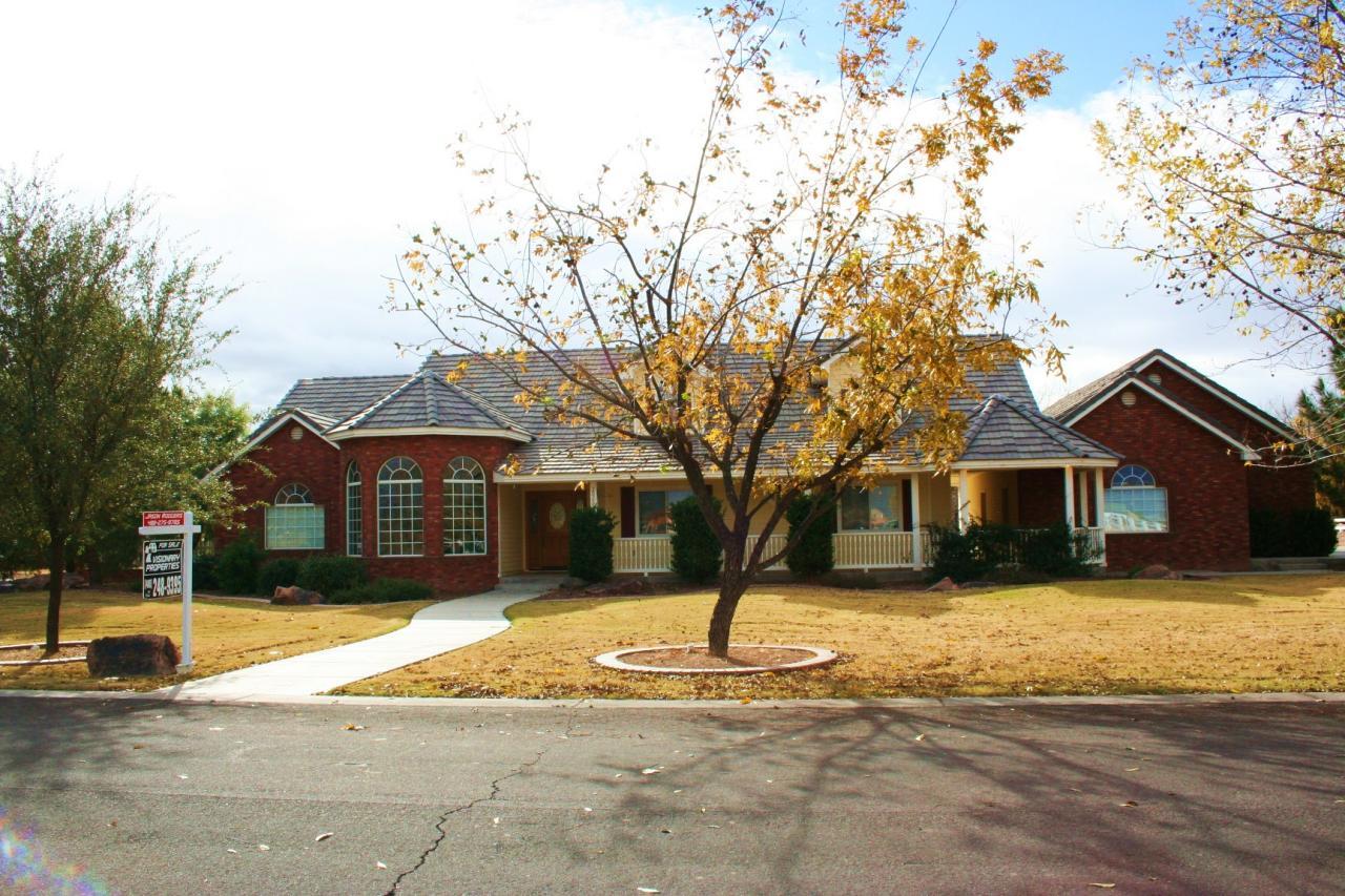 20255 E Pecan Ln., Queen Creek, AZ 85242