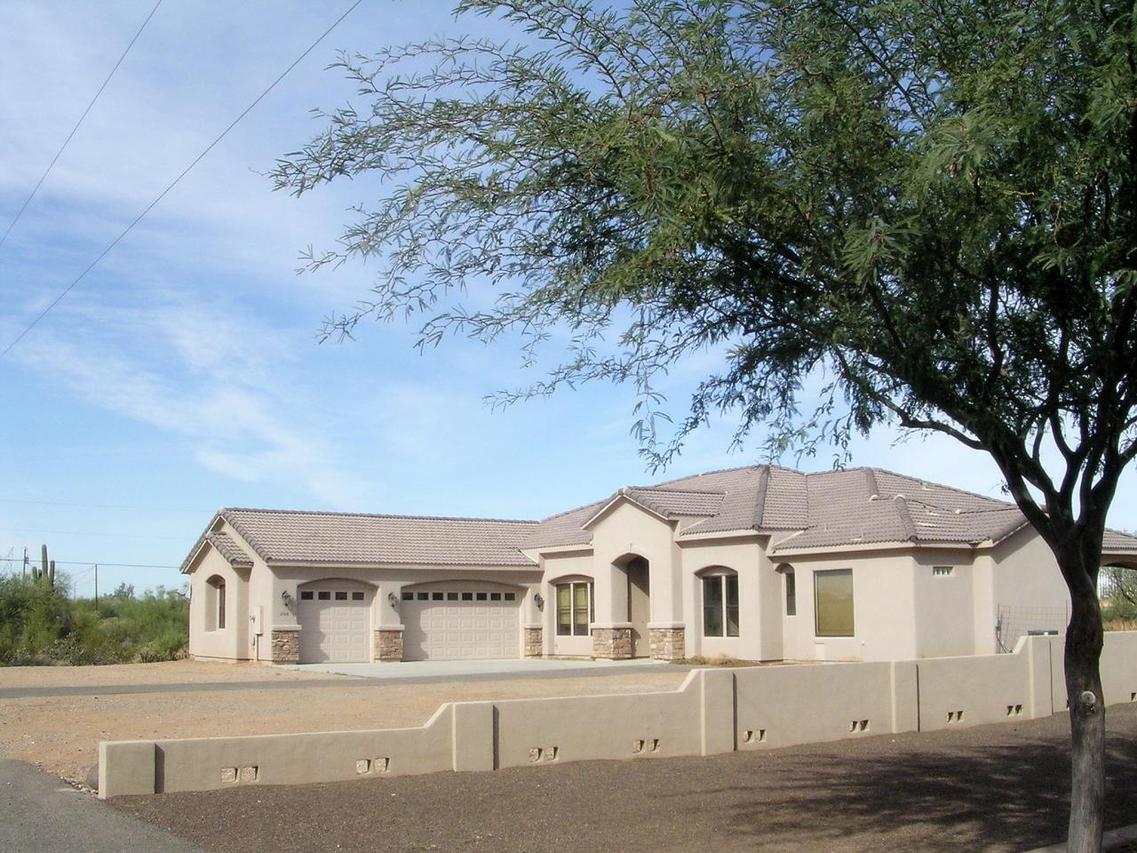 2308 E Dolores Rd., Phoenix, AZ 85086