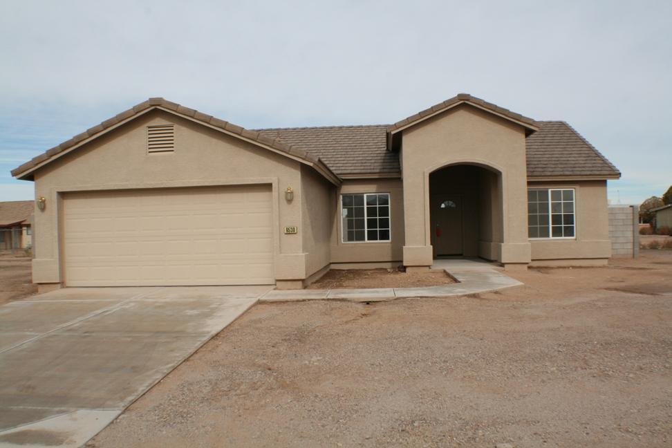 9530 W Tinajas Dr., Arizona City, AZ 85222