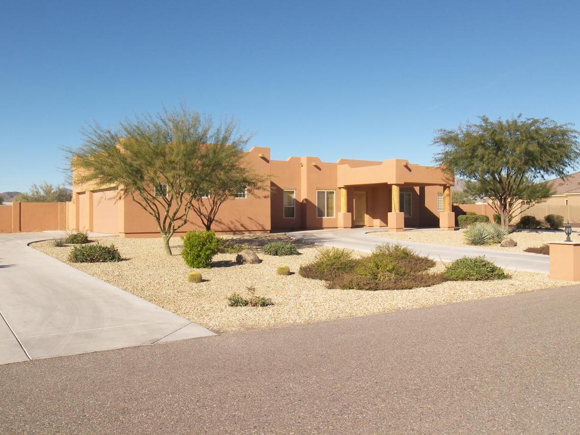 3106 N 190th Dr., Litchfield Park, AZ 85340