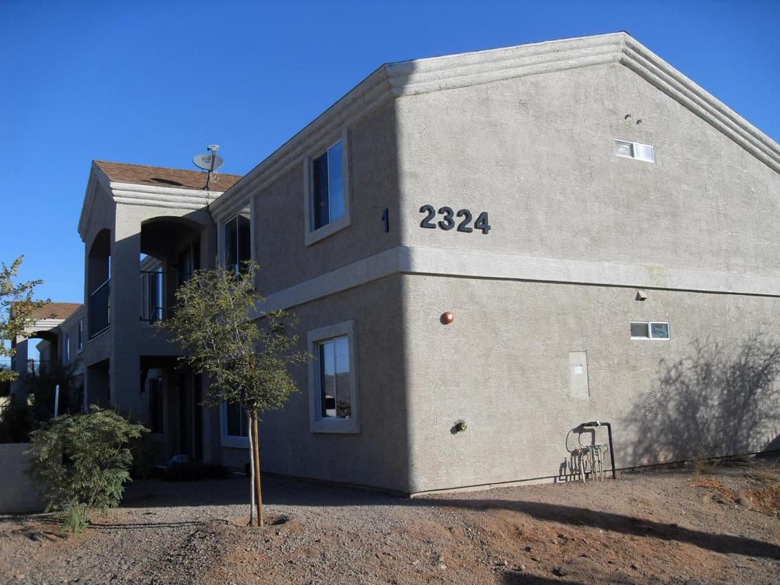 2324 W Lone Cactus Dr. #101, Phoenix, AZ 85027