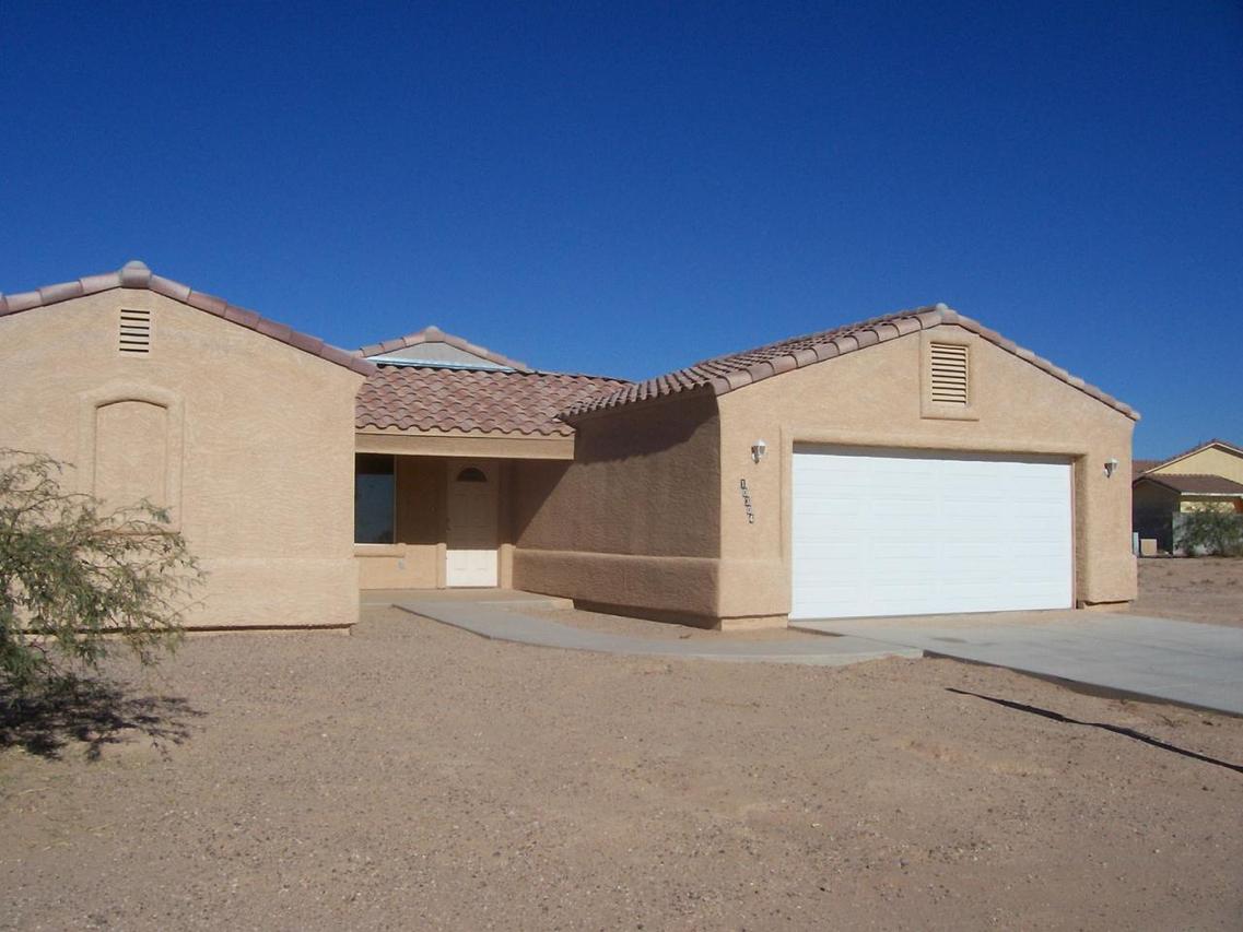 10304 W Mission Dr., Arizona City, AZ 85123