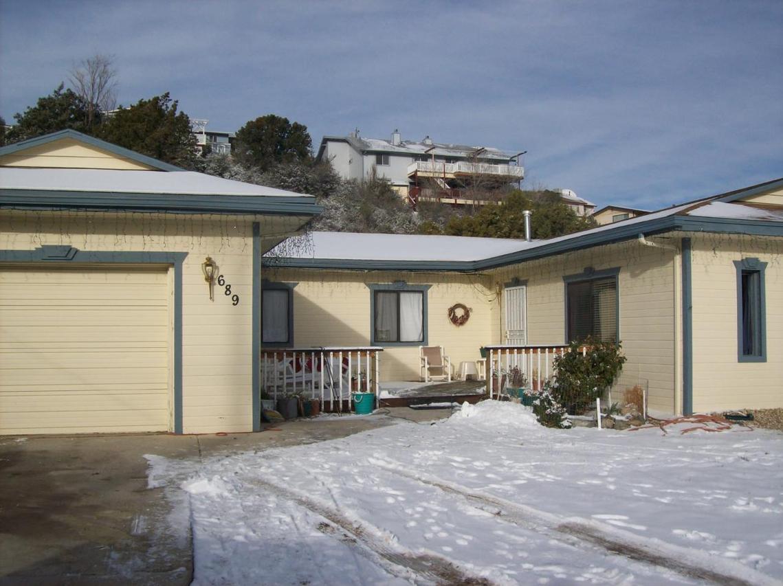 689 E Robinson Dr., Prescott, AZ 86303