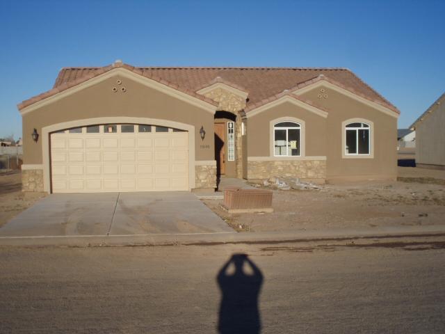 15840 S Bentley Dr., Arizona City, AZ 85223