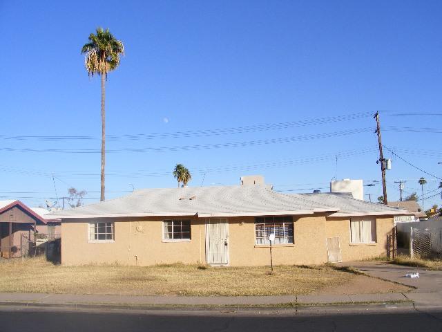 945 S Sirrine St., Mesa, AZ 85210