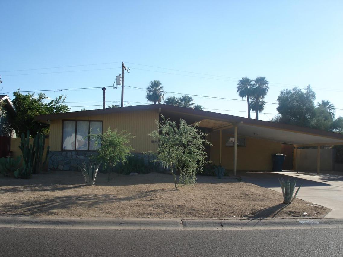 2021 E Earll Dr., Phoenix, AZ 85016