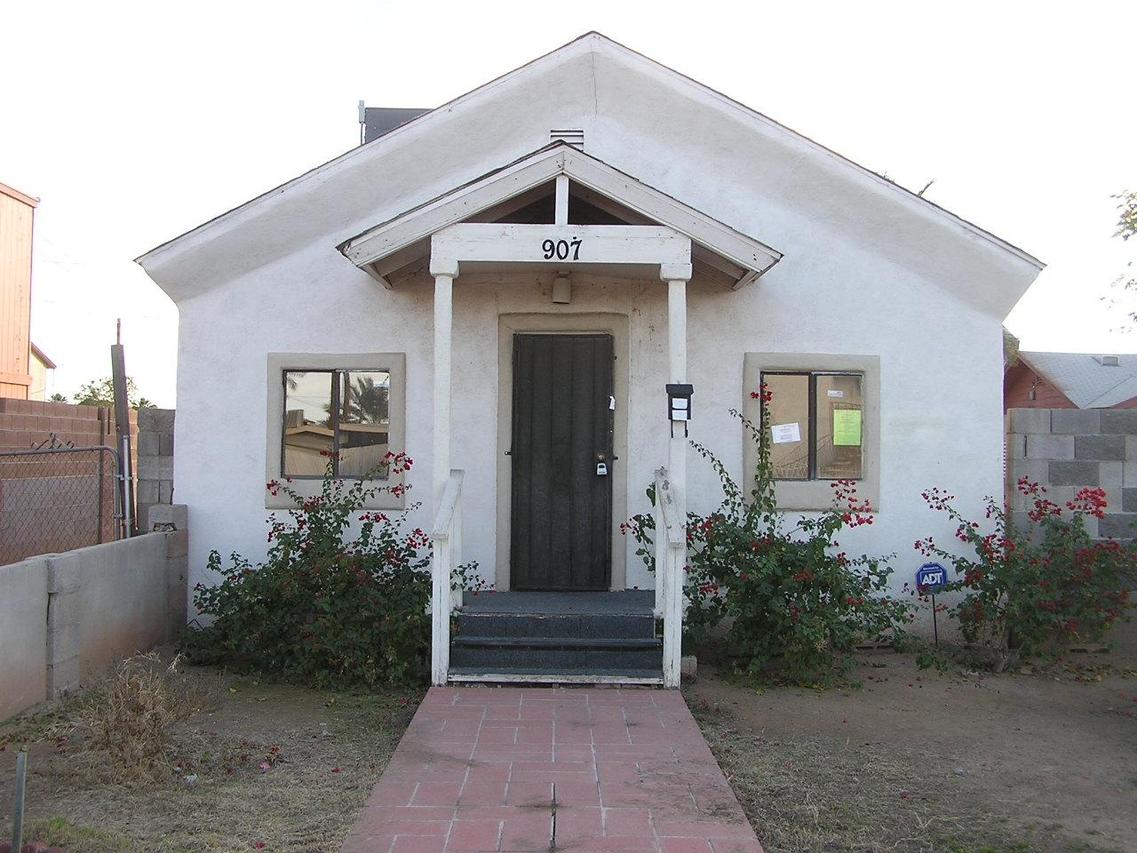 907 E Roosevelt St., Phoenix, AZ 85006