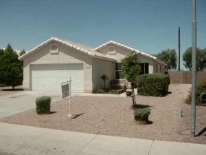 2004 S Lawther Dr., Apache Junction, AZ 85220