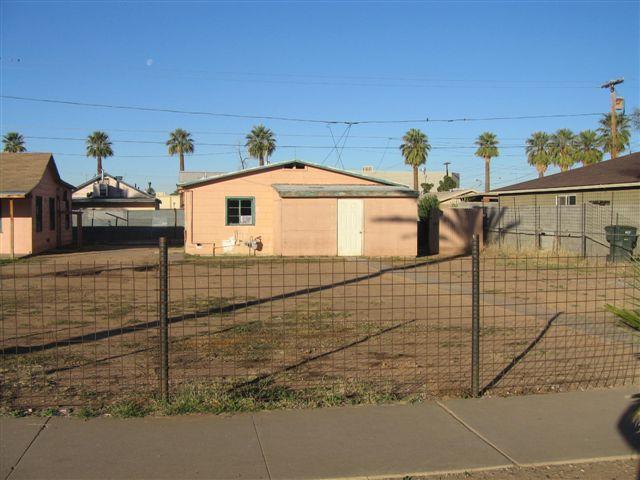 392 N 20th Dr., Phoenix, AZ 85009