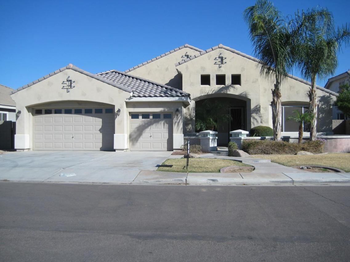 22031 N 80th Dr., Peoria, AZ 85383