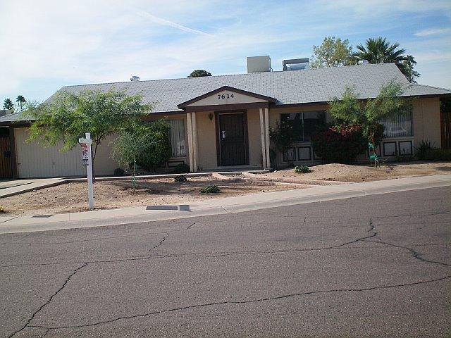 7614 N 48th Ave., Glendale, AZ 85301