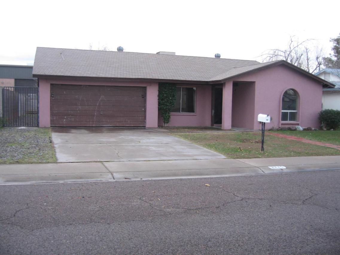 2225 W Danbury Rd., Phoenix, AZ 85023