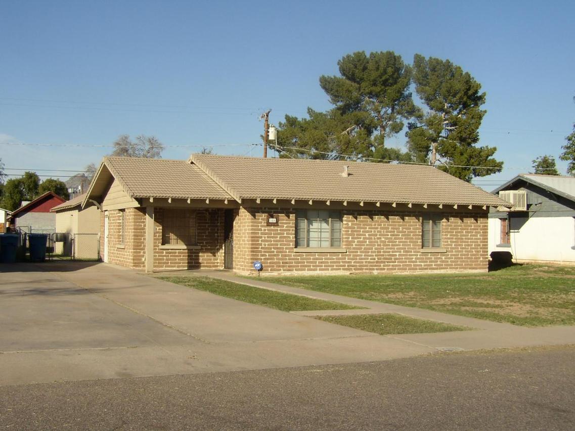 2418 E Fairmount Ave., Phoenix, AZ 85016