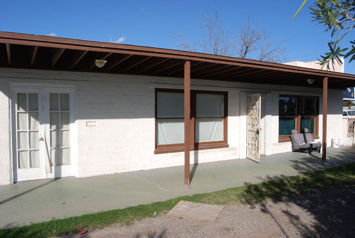 5826 S 7th St., Phoenix, AZ 85040