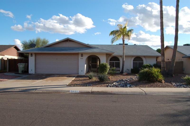 5831 W Campo Bello Dr., Glendale, AZ 85308