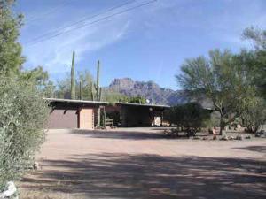 5070 E 10th Ave., Apache Junction, AZ 85119