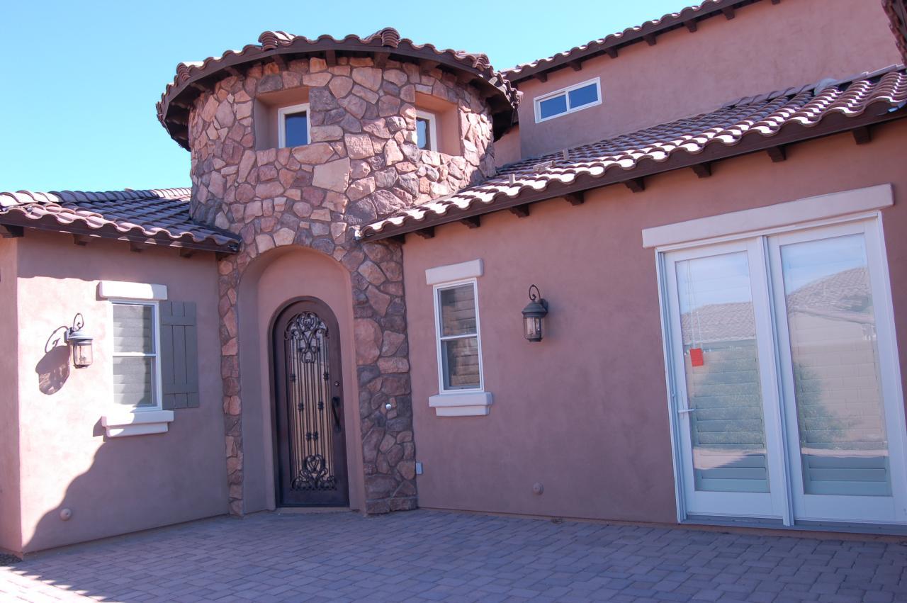 2166 E Desert Broom Dr., Chandler, AZ 85286