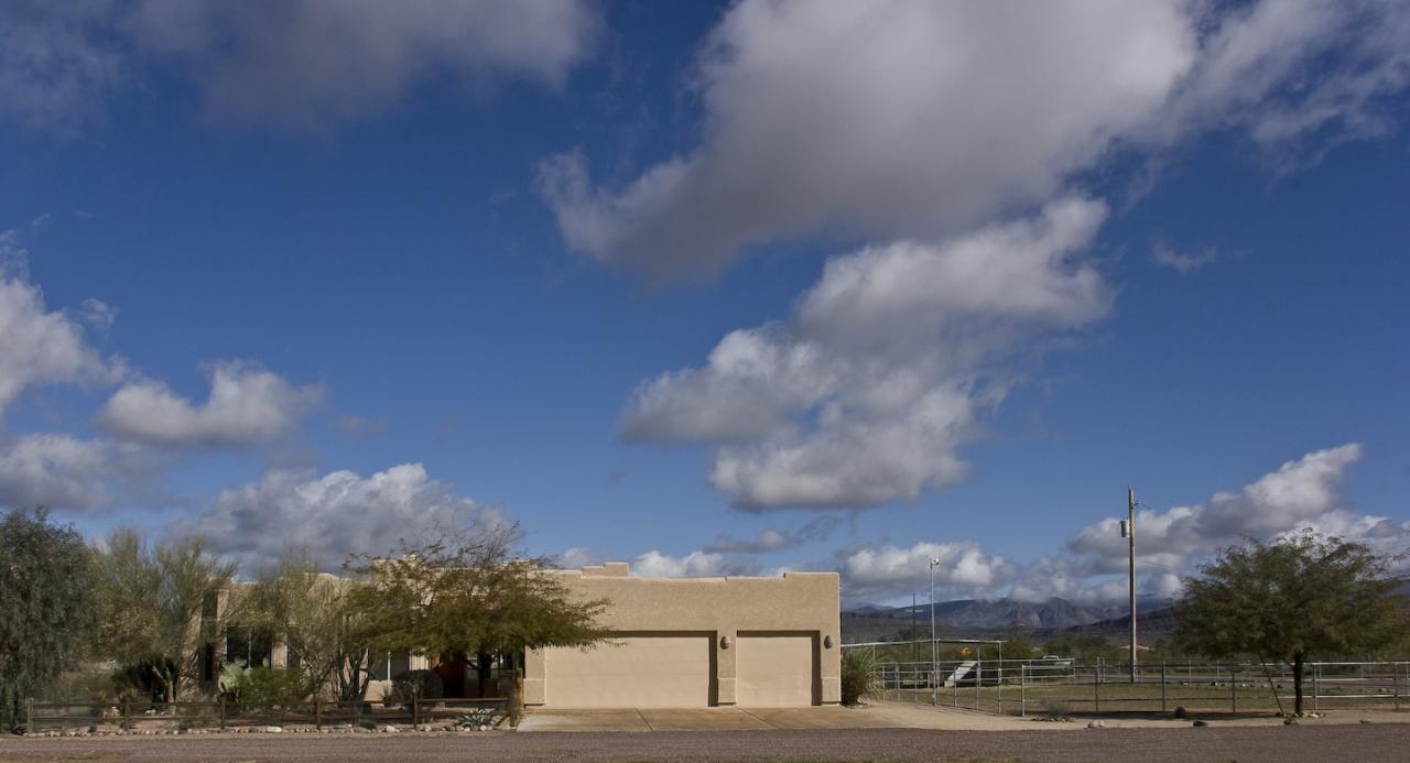 38860 N 7th Ave., Phoenix, AZ 85086