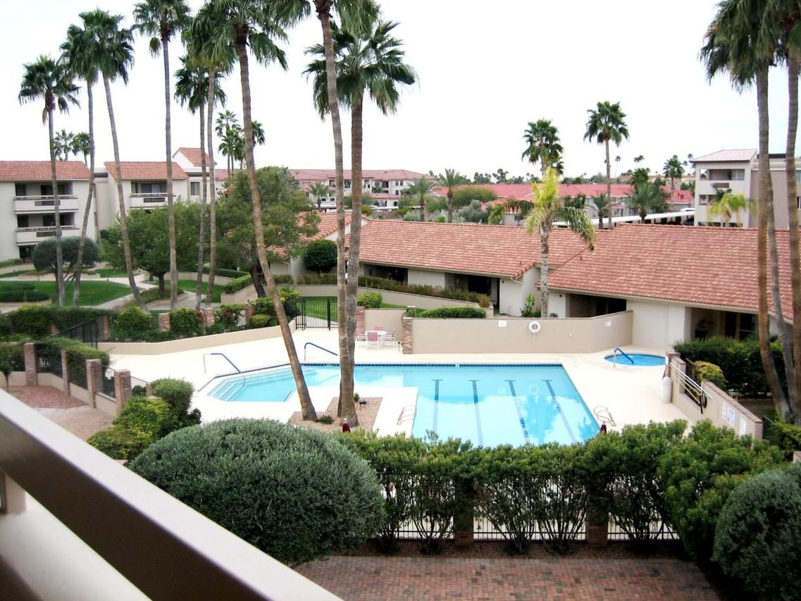 17404 N 99th Ave. #304, Sun City, AZ 85373