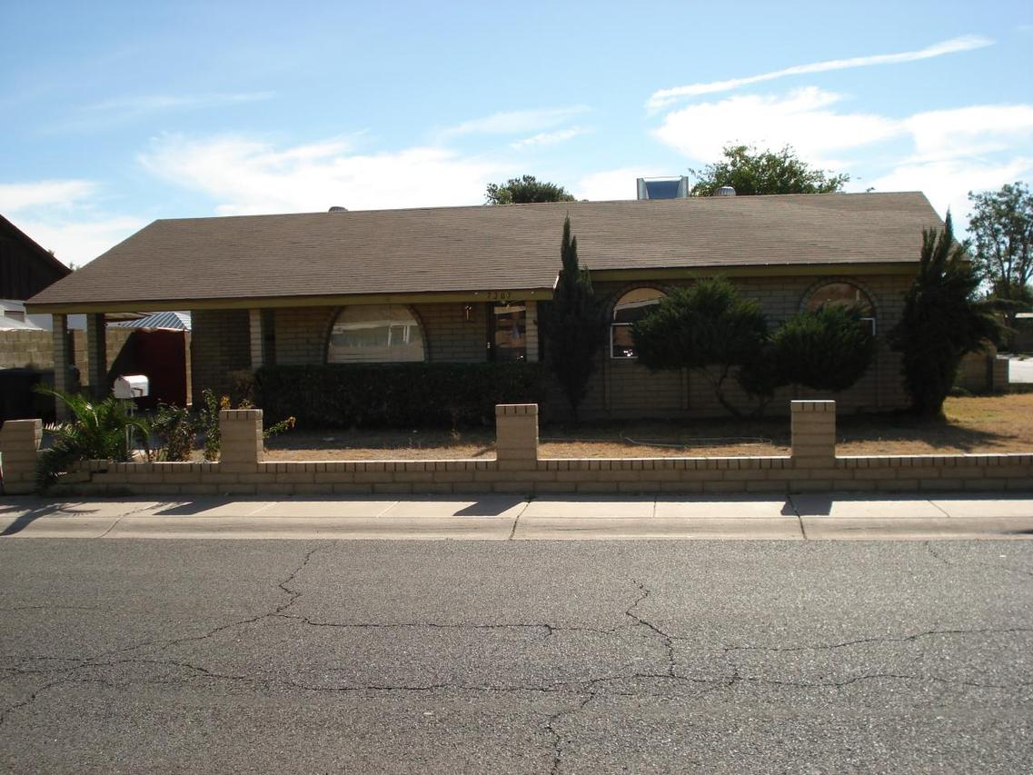 7207 W Keim Dr., Glendale, AZ 85303