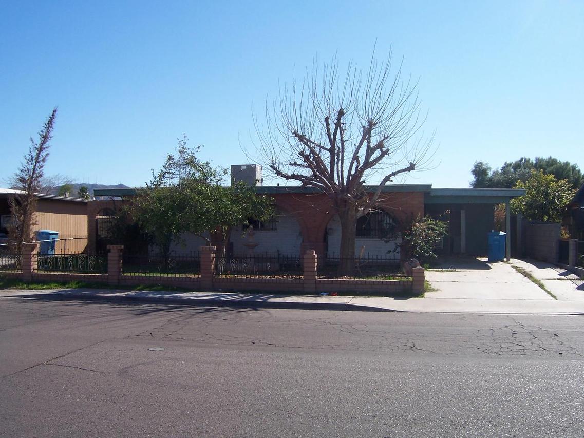 1817 W Vineyard Rd., Phoenix, AZ 85041