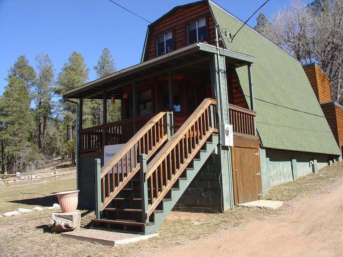 63 Running Elk Rd., Christopher Creek, AZ 85541