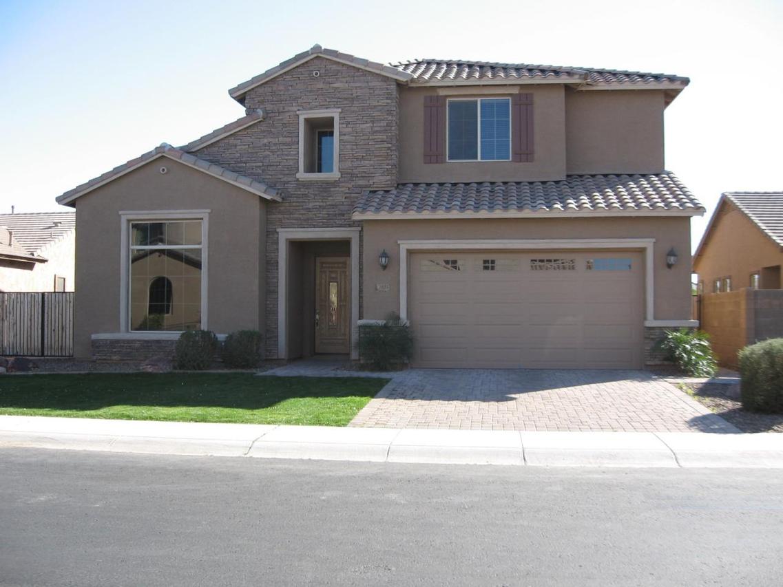 2825 E Honeysuckle Pl., Chandler, AZ 85286