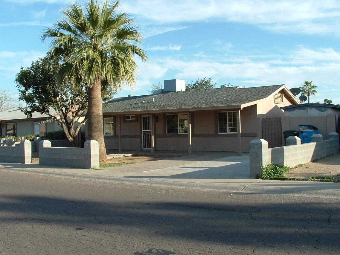 6807 W Garfield St., Phoenix, AZ 85043